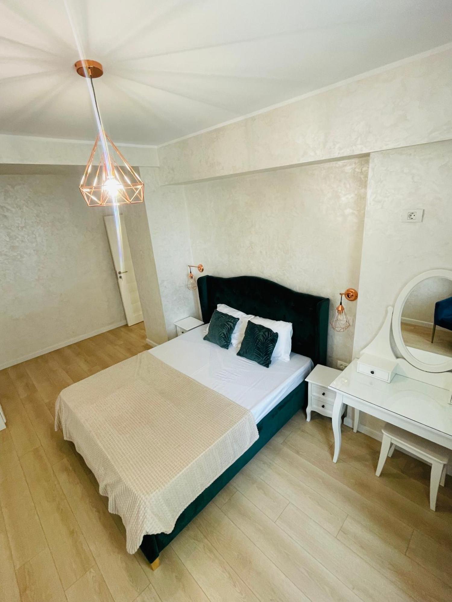 Myamar Apartment Mamaia Exterior photo